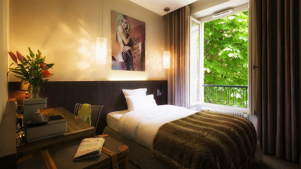 B Montmartre Hotel Paris Room photo